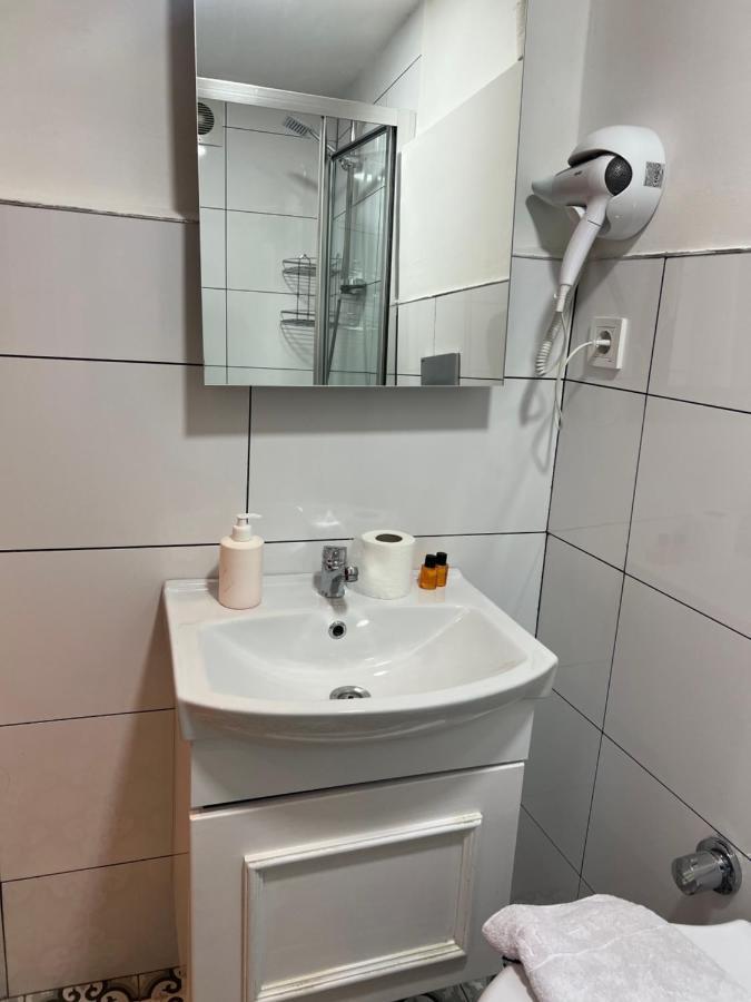 St Moscow Suites Taksim Istanbul Exteriör bild